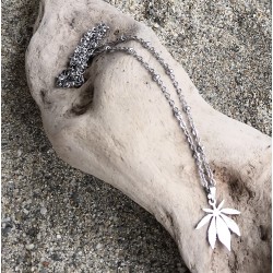 Pendentif / FEUILLE DE...