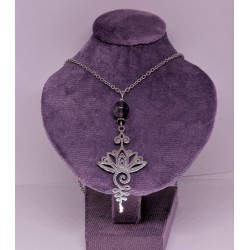 Collier/ Lotus /améthyste