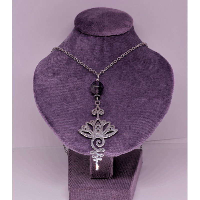 Collier/ Lotus /améthyste